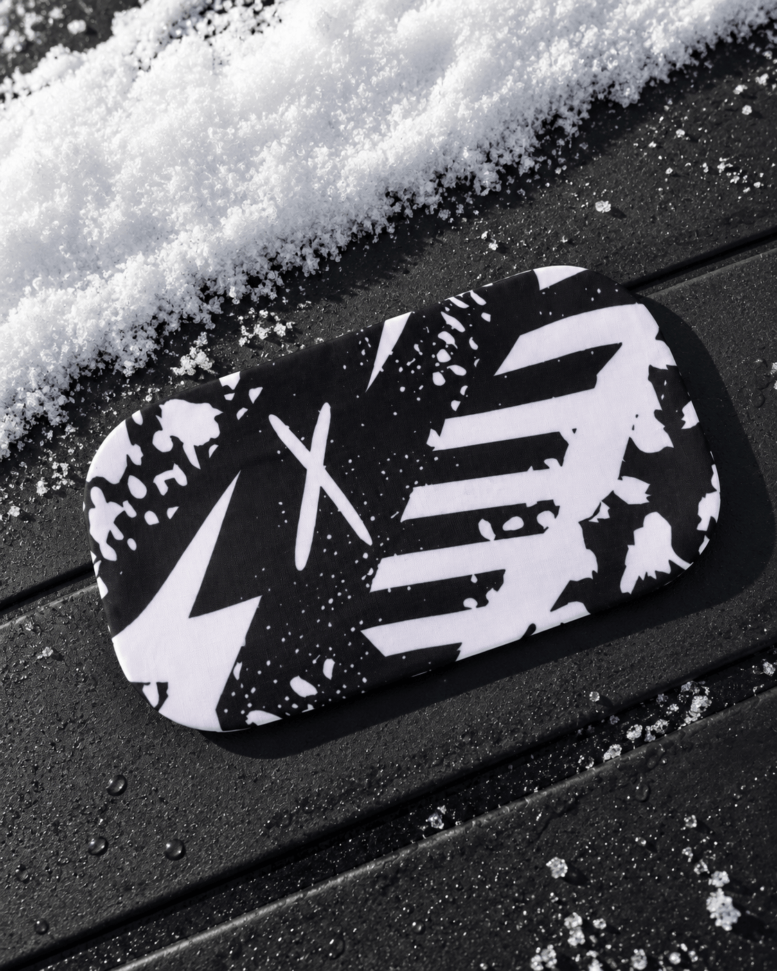 SKILL™ White Leopard | Goggle Sleeve - skill.shop